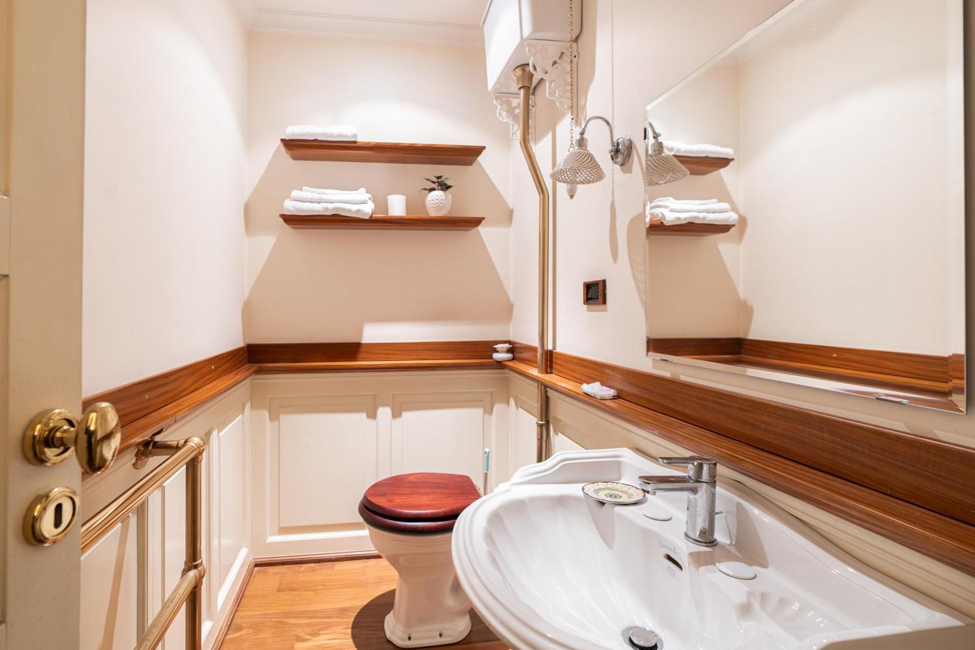 B&B Frida Suite Home Trani Kültér fotó
